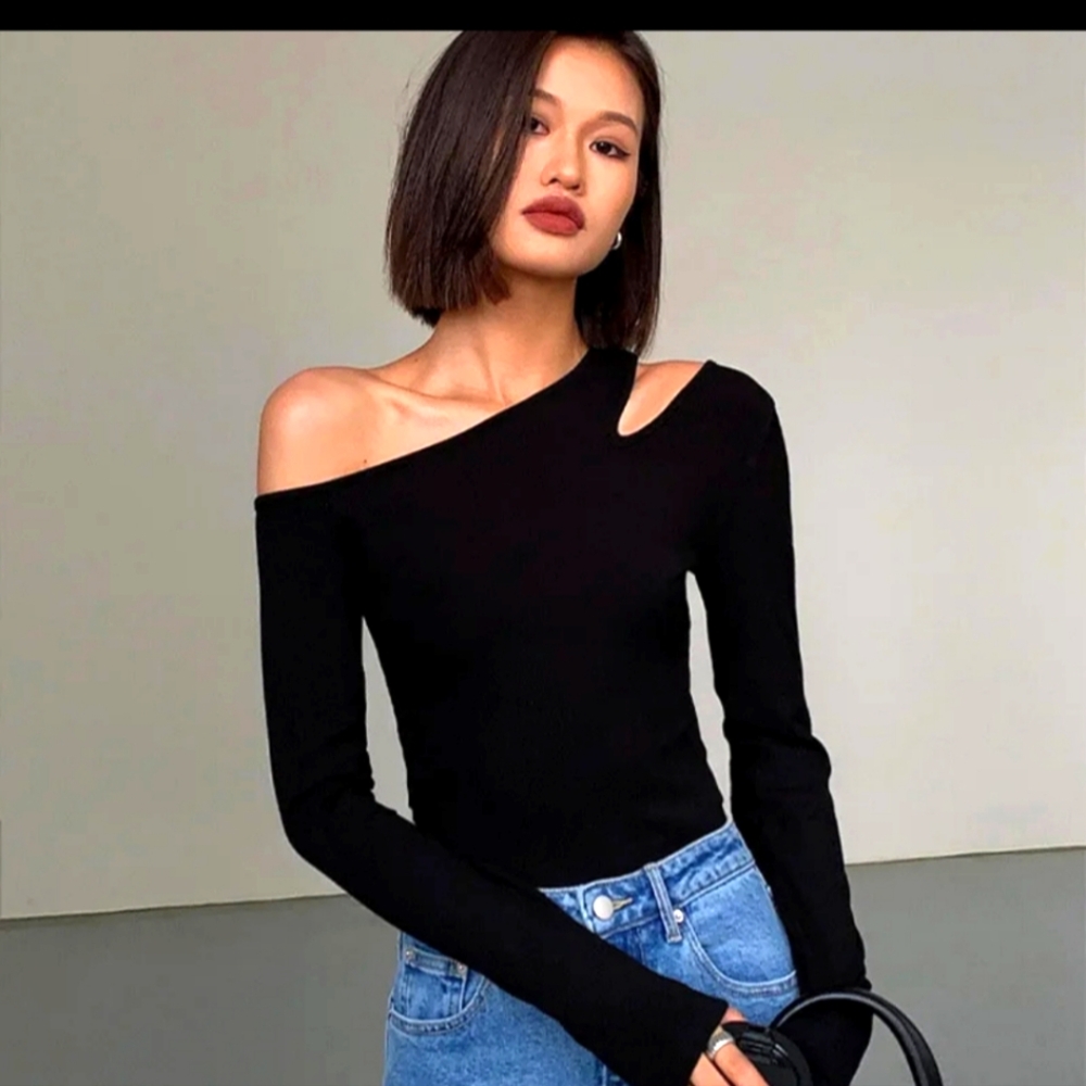 Black cut out top